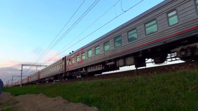 Электровоз ЭП2К-415 с пассажирским поездом №91 "Москва - Старый Оскол" смотреть онлайн