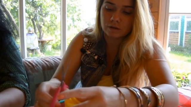 Как сделать искусственную лилию в пруд из одноразовых ложек!? смотреть онлайн