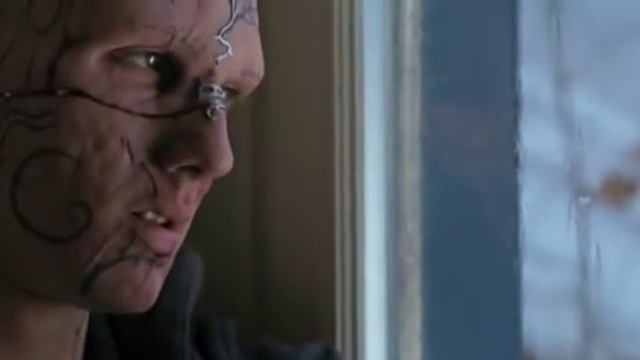 Трейлер к фильму "Страшно красив" смотреть онлайн