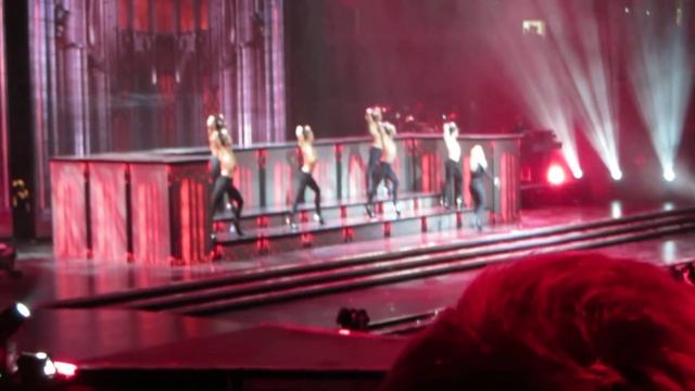 Madonna Girls Gone Wild Live in Toronto, Ontario on September 13, 2012 смотреть онлайн