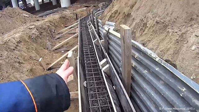 Работы на откосе устоя