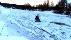 На аэролодке по промоинам и торосам