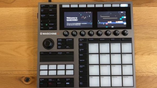 Unboxing & Setup Maschine+ Native Instruments