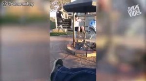 Люди падают со стульев. (Подборка).