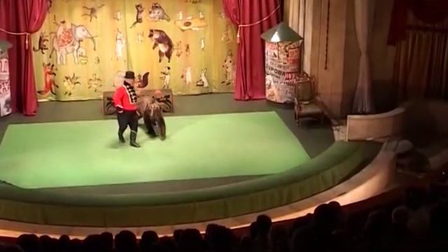 Владимир Сошин - работа с медведем смотреть онлайн