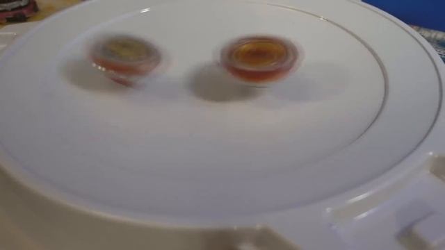Бейблэйд Берст - МАГИЧЕСКИЙ БЕЙ - ВОЗРОЖДАЮЩИЙСЯ ФЕНИКС | Beyblade - Revive Phoenix смотреть онлайн