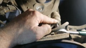 Замена задних стоек стабилизатора Ситроен с5х7.