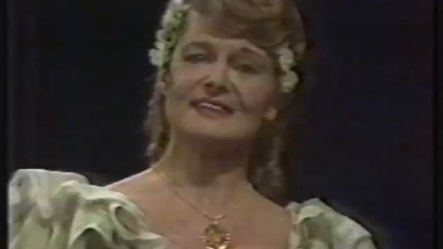 Ti Si Rajski Cvet - Jasmina Janković, Klavir