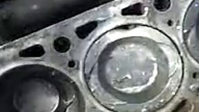 Wartburg 1.3 Turbo - piston and oil pump смотреть онлайн