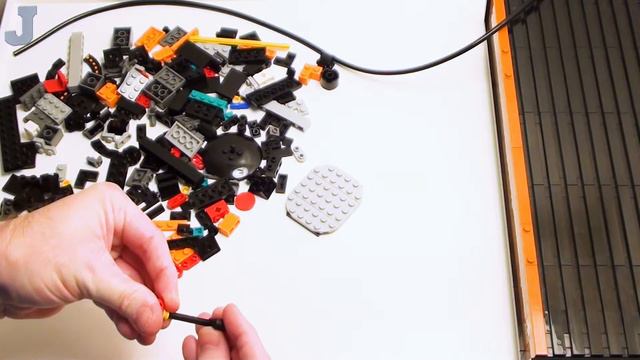 LEGO 2022 Atari 2600 Video Computer System 10306 Build Part 4 смотреть онлайн