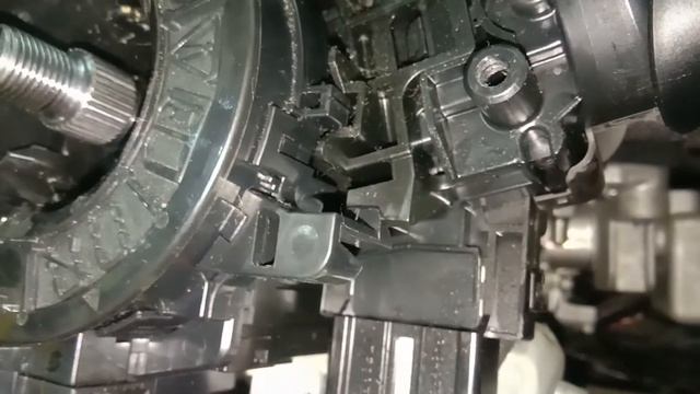 LC Prado ремонт датчика угла поворота руля смотреть онлайн