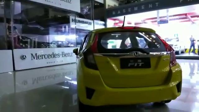 Honda fit or Honda jazz skala 1:18 Paudi model смотреть онлайн