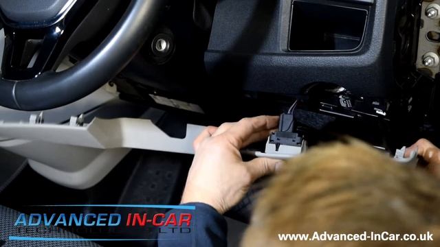 How To: Check & Remove The BCM On A VW Transporter T6 смотреть онлайн