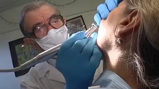 Из-за чего может возникнуть кариес.