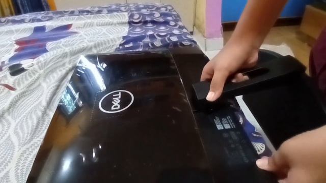 Unboxing DELL SE2219HX Monitor. смотреть онлайн