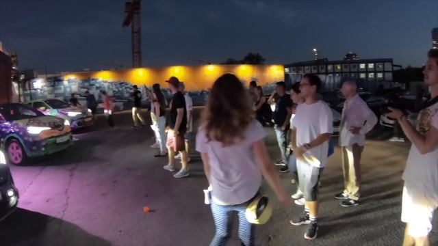 Психологический эксперимент над другом! Дал интервью для подписчице! Новый Toyota C-HR мои новости смотреть онлайн
