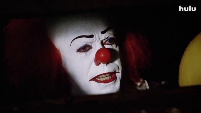Pennywise Meets Georgie | Stephen King's IT | Hulu смотреть онлайн