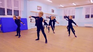 Танцы для детей 5 лет. Тренировка