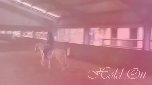 Hold On смотреть онлайн