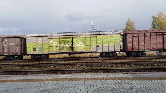 Манёвры Тепловоза ЧМЭ3-2354 На Ст Металлист смотреть онлайн