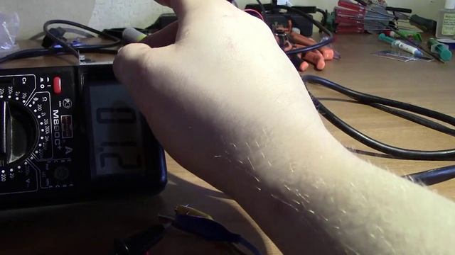 Лабораторный блок питания из зарядки для ноутбука со стабилизацией тока и напряжения смотреть онлайн