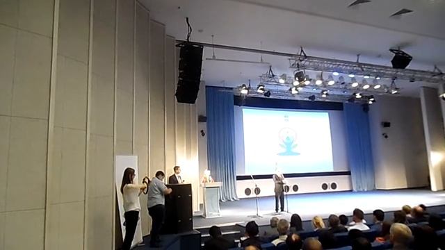 Йога в Украинском Доме Киева смотреть онлайн