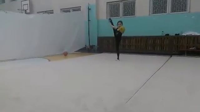 Мини 2 (8-10 лет) Мяч смотреть онлайн