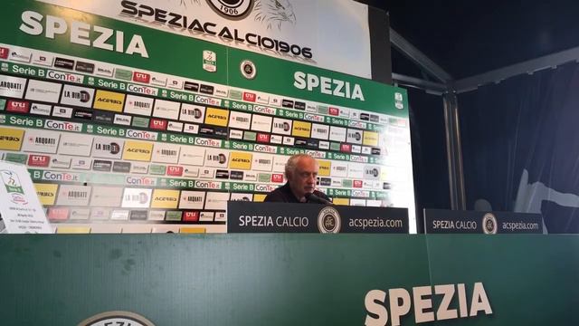 Mister Andrea Mandorlini commenta la sconfitta della Cremonese a La Spezia смотреть онлайн