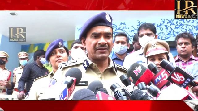 #Hyderabad City.Mei.#First_Lady_SHO North Zone Ke LalaGuda Police Station Per #Lady Inspector смотреть онлайн
