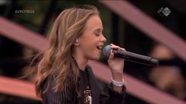 Emma Kok - Laat Mij Een Vlinder Zijn | LIVE At Zapp Muziekfeest Op Het Plein