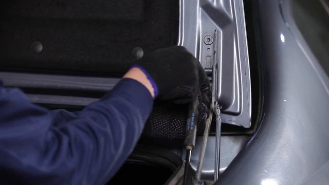 Cómo cambiar Resorte de amortiguador de maletero en PEUGEOT 407 [INSTRUCCIÓN] смотреть онлайн