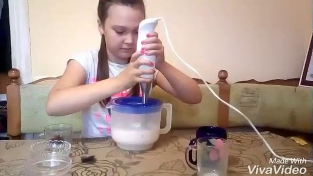 Делаем натуральный, фруктовый коктейль смотреть онлайн