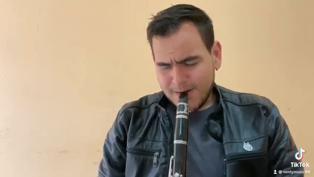 Improvisando en el clarinete смотреть онлайн