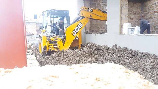 Jcb 3cx обратная засыпка фундамента через окна смотреть онлайн