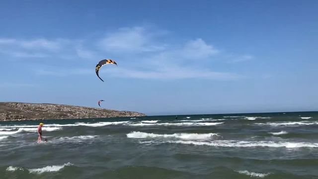 Мыс Казантип. Бухта Вертолёт. Дельтапланы. Крым. 17.06.20 г. Часть 3. смотреть онлайн