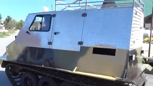 Вездеход гусеничный 