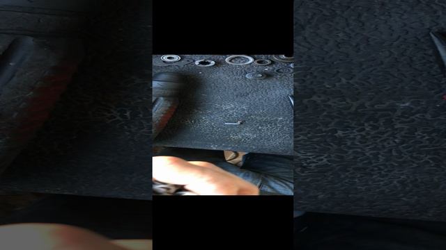 Как заменить щетки на перфораторе бош смотреть онлайн