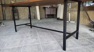 Садовый стол. Красивый и мощный стол для улицы.