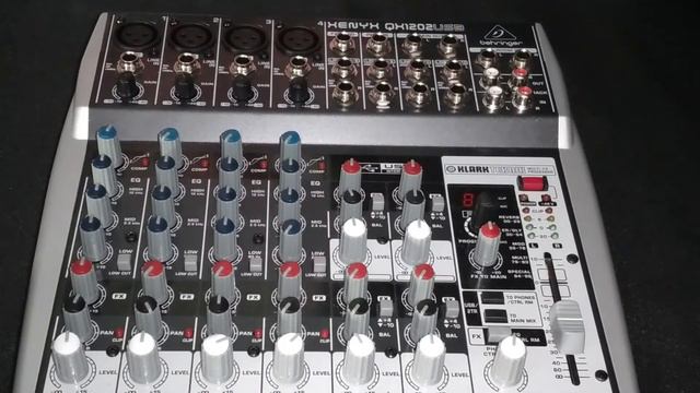 MEZCLADORA BEHRINGER QX1202USB (REVIEW) смотреть онлайн