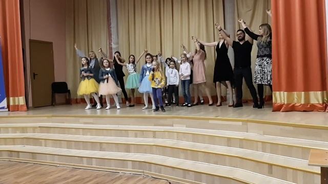 София Тихомирова (7лет)-День Матери ? смотреть онлайн