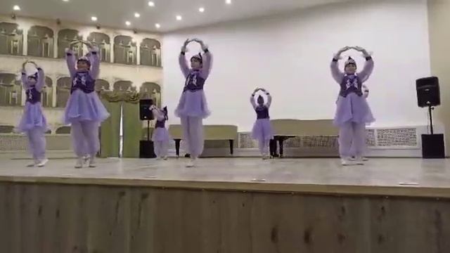 Хореографический Ансамбль"Искорка Казахский танец "Кыздар" смотреть онлайн