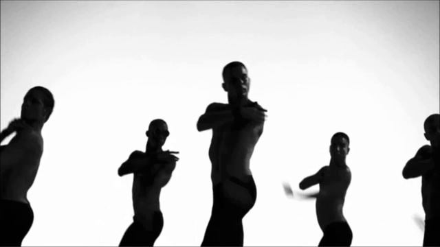 Madonna Girl Gone Wild (Dancers) смотреть онлайн