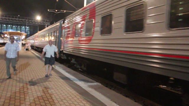 Прибытие ЭП1М-465 с поездом №494 Ульяновск — Анапа смотреть онлайн