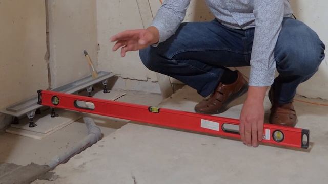 ПОЛ В ДУШЕ в уровень с квартирой | Ремонт ВАННОЙ КОМНАТЫ смотреть онлайн