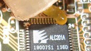 КАК ЛЕГКО ПАЯТЬ МИКРОСХЕМЫ