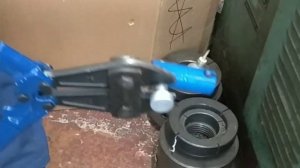 Самодельный замок и БОЛТОРЕЗ. Пробуем перекусить дужку.