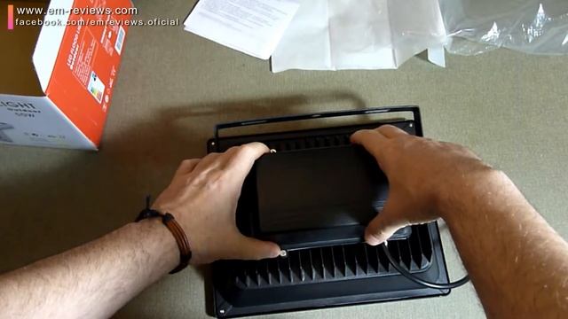 Foco Proyector 50W Blanco Frío IP65 Vingo Resistente al Agua Exteriores | UnBoxing Review Español смотреть онлайн