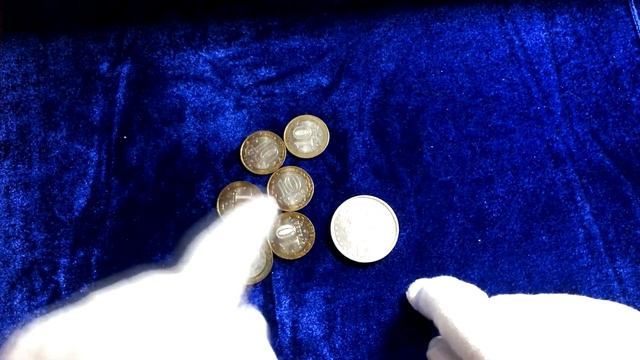 Сколько стоит один доллар?