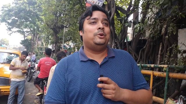 কম দামে সবচেয়ে সস্তা ?5 টাকায় আলু পরি | Fatha S,son selling dal Puri with aloo dum | Kolkata food смотреть онлайн