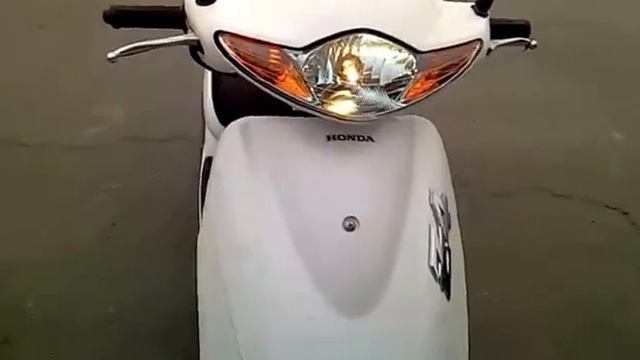 Honda Dio AF63 Z4 (PGM-FI инжектор), белый. смотреть онлайн